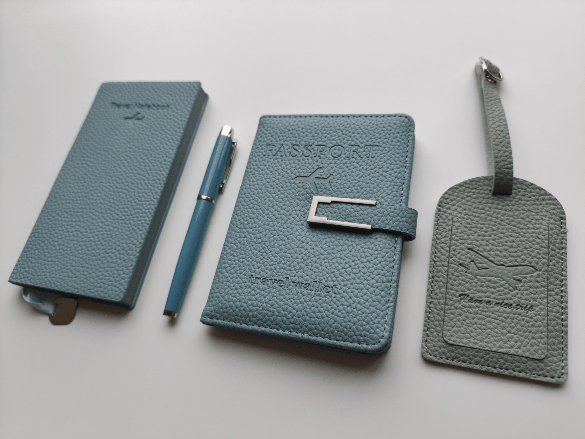Arctic Blue – Elegant Travel Gift Set - Golden Line Box