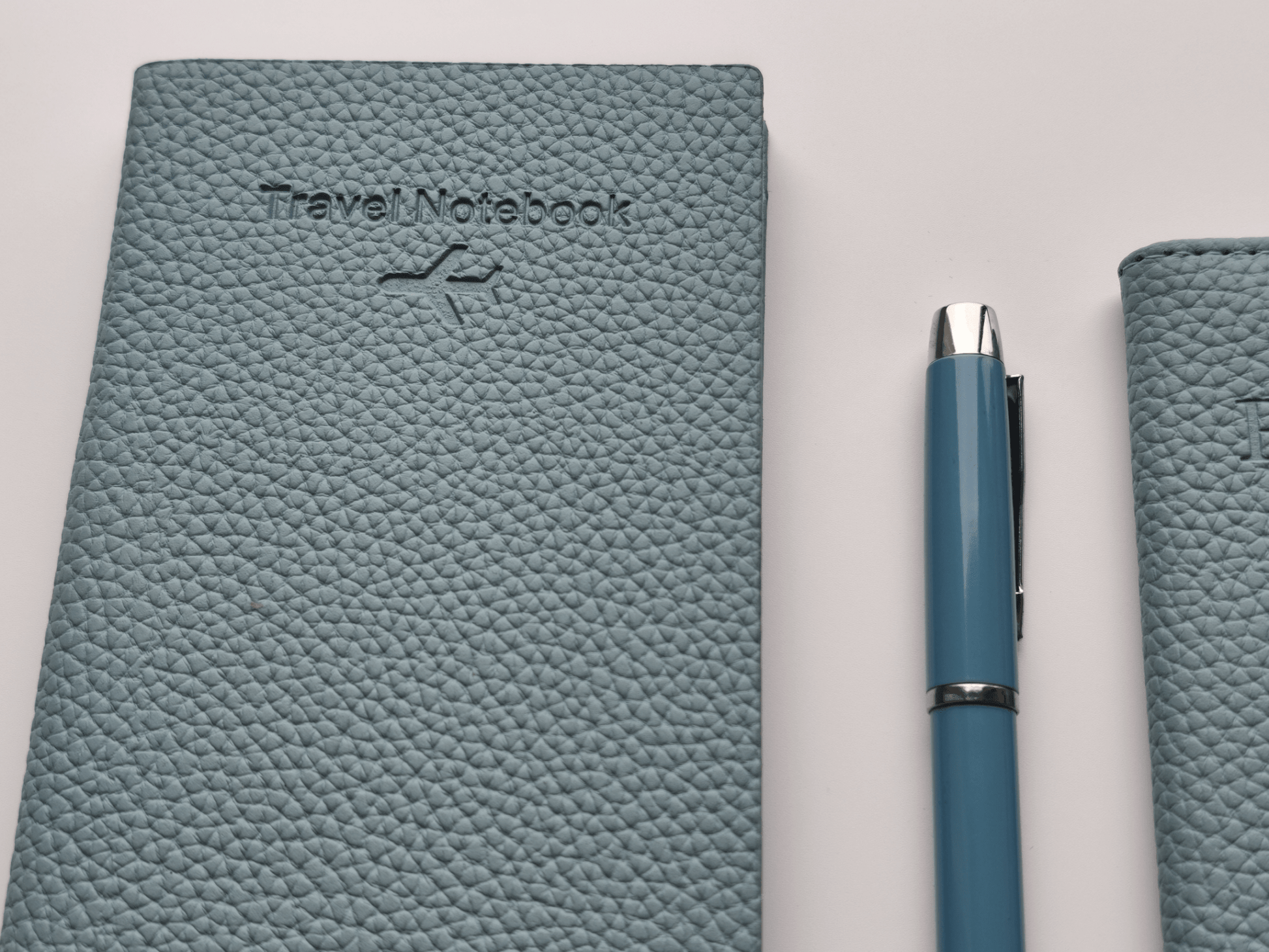 Arctic Blue – Elegant Travel Gift Set - Golden Line Box