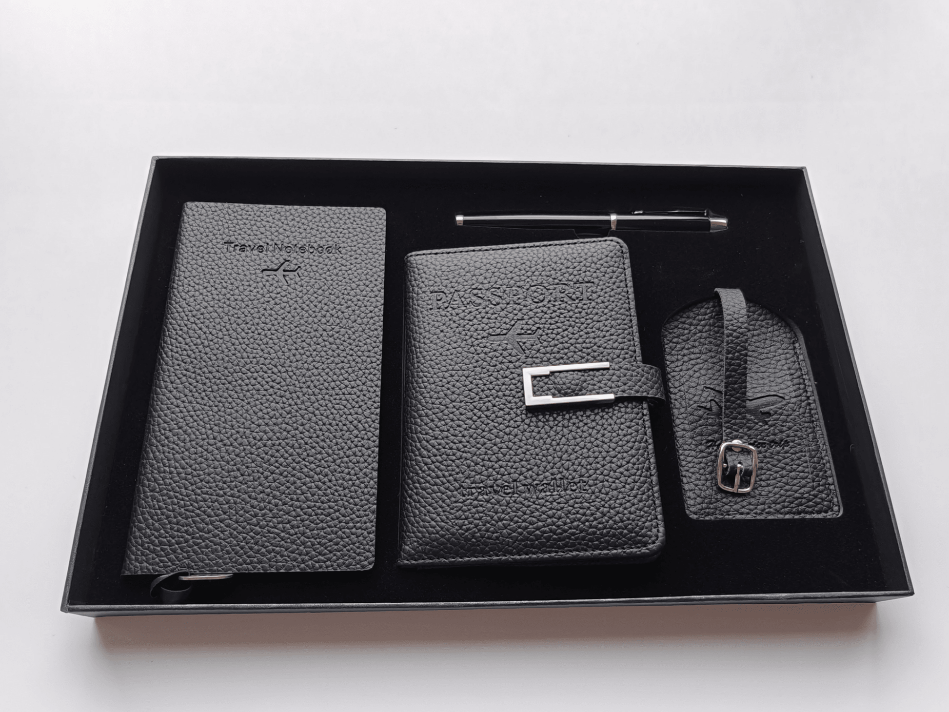 Classic Black – Elegant Travel Gift Set - Golden Line Box