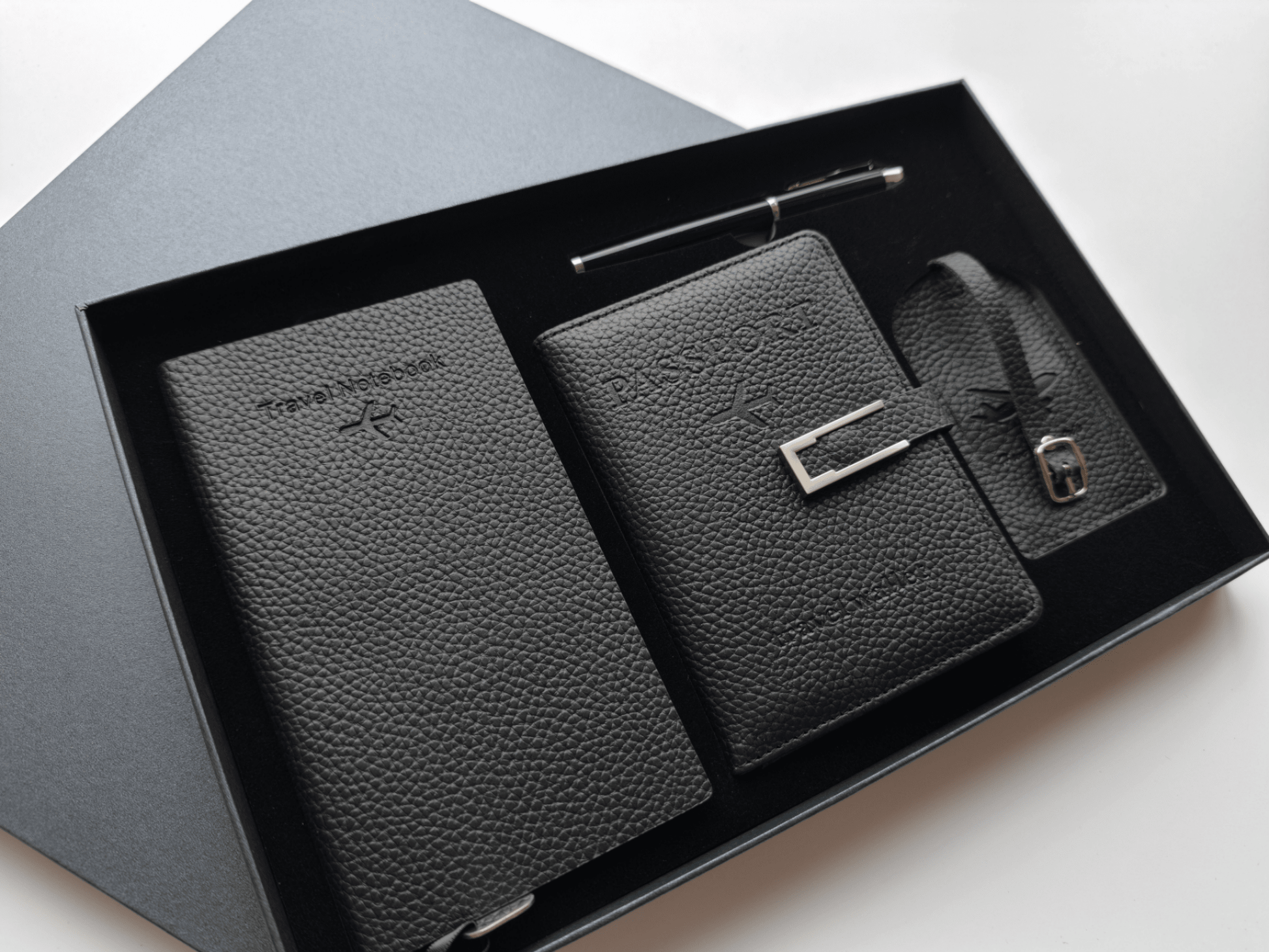 Classic Black – Elegant Travel Gift Set - Golden Line Box