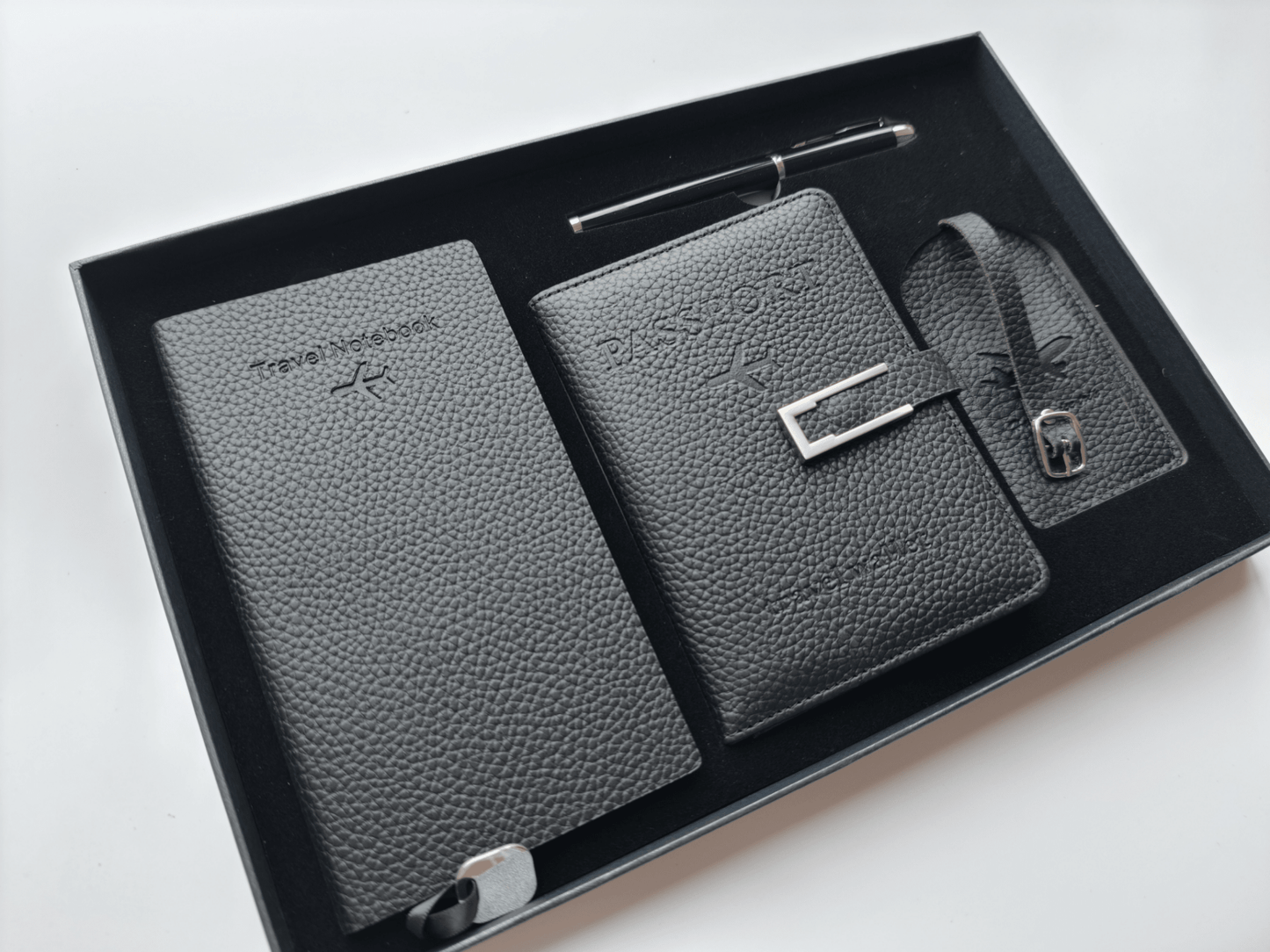 Classic Black – Elegant Travel Gift Set - Golden Line Box
